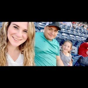 Meet your Posher, Christian